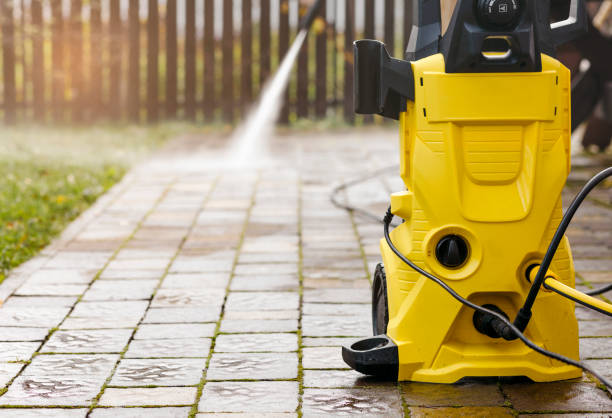 Best Pool Deck Cleaning in Hoyt Lakes, MN
